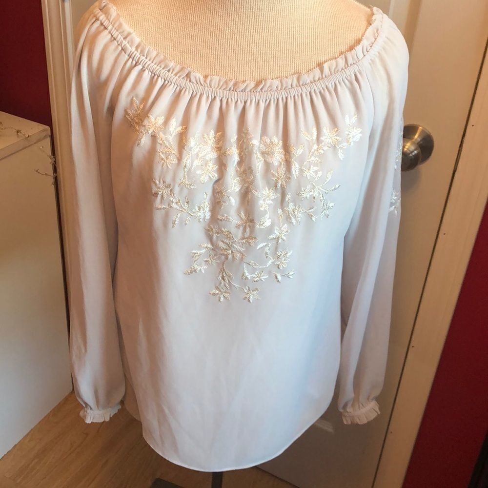 White House black market blouse sz XS